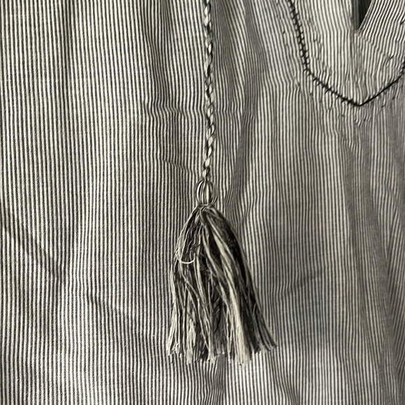 Adorable cotton summer Ulla Johnson top - Picture 2 of 5